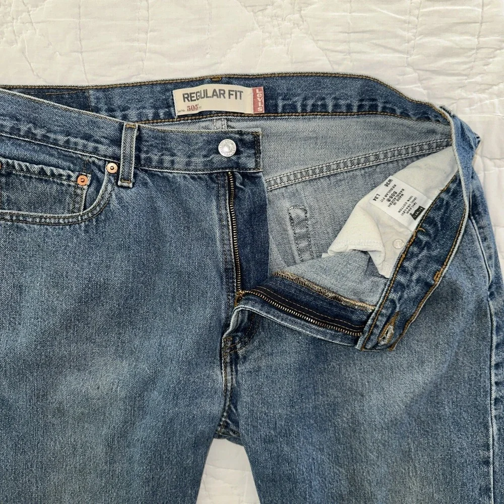 Levi's 505 Men's‎ Jeans W36 L34 Blue Denim Regular Fit Straight Leg Mid Rise Zip